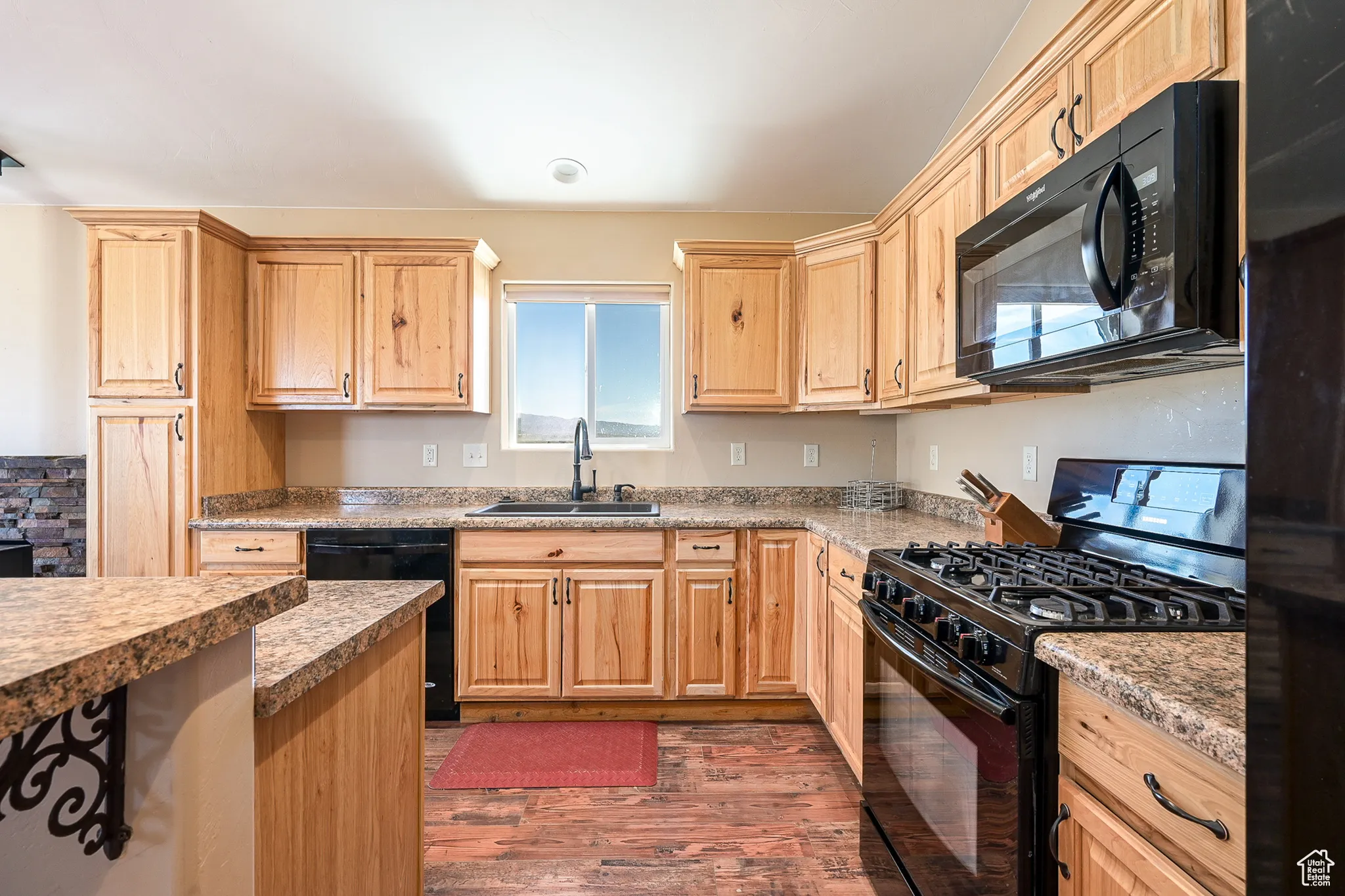 Barn upstairs apartment kitchen