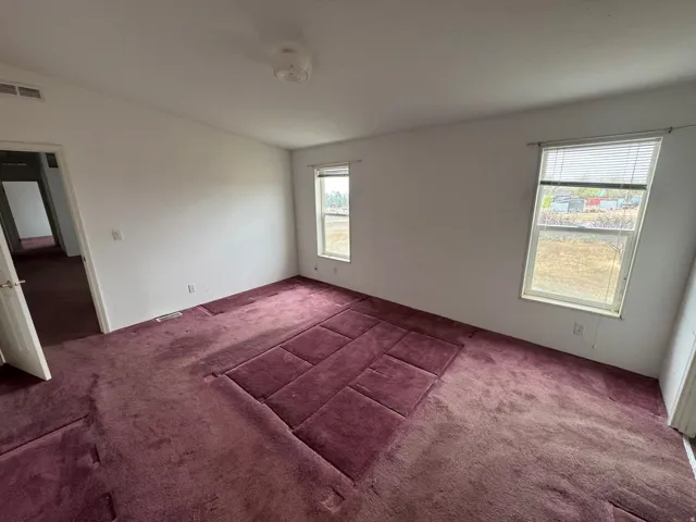 Empty room with carpet