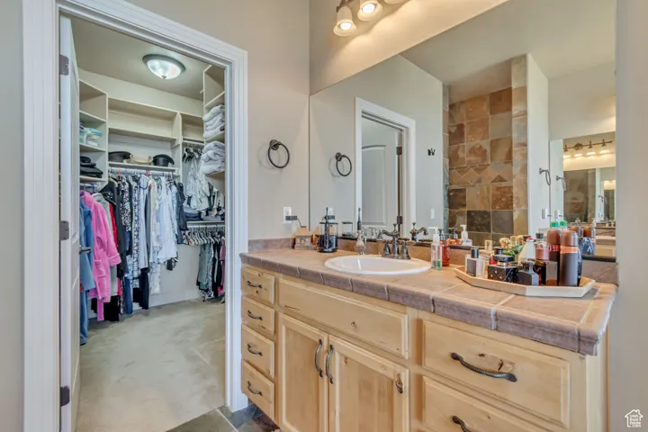 2116 E Falcon Ridge Dr, Draper (ut Cnty), Utah 84020