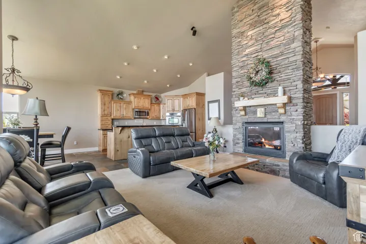 2116 E Falcon Ridge Dr, Draper (ut Cnty), Utah 84020