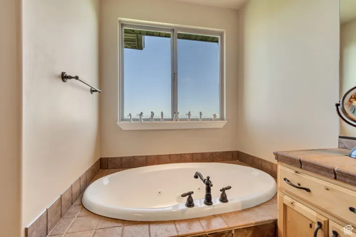 2116 E Falcon Ridge Dr, Draper (ut Cnty), Utah 84020