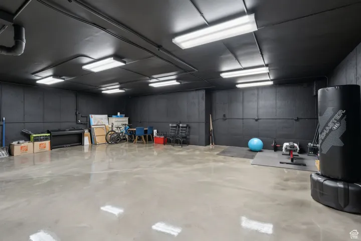 1 S Crosshill Ln, Sandy, Utah 84092