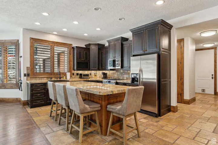 1 S Crosshill Ln, Sandy, Utah 84092
