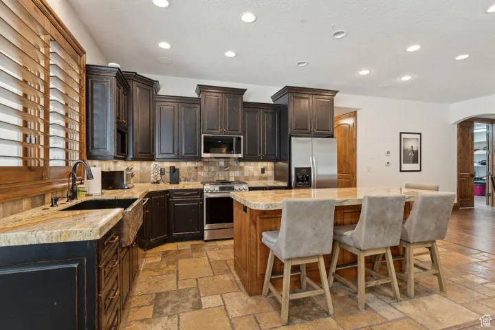 1 S Crosshill Ln, Sandy, Utah 84092