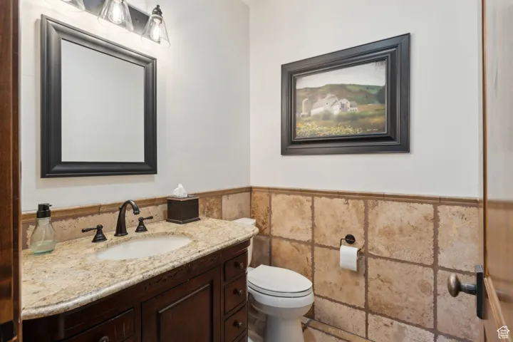 1 S Crosshill Ln, Sandy, Utah 84092
