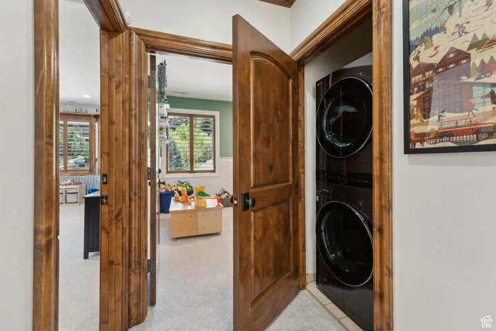 1 S Crosshill Ln, Sandy, Utah 84092