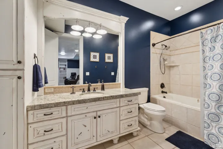 1 S Crosshill Ln, Sandy, Utah 84092