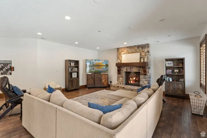 1 S Crosshill Ln, Sandy, Utah 84092