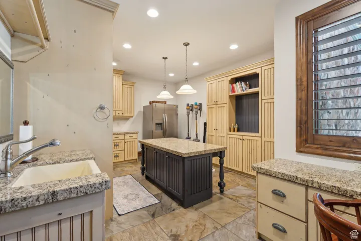 1 S Crosshill Ln, Sandy, Utah 84092