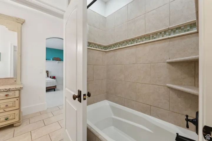 1 S Crosshill Ln, Sandy, Utah 84092