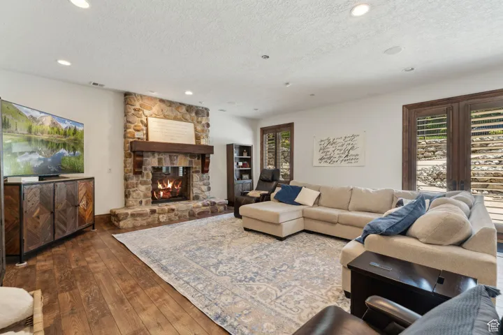 1 S Crosshill Ln, Sandy, Utah 84092
