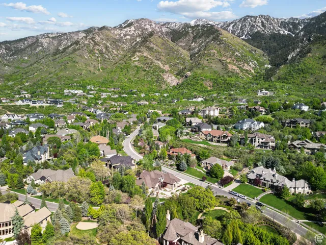 1 S Crosshill Ln, Sandy, Utah 84092