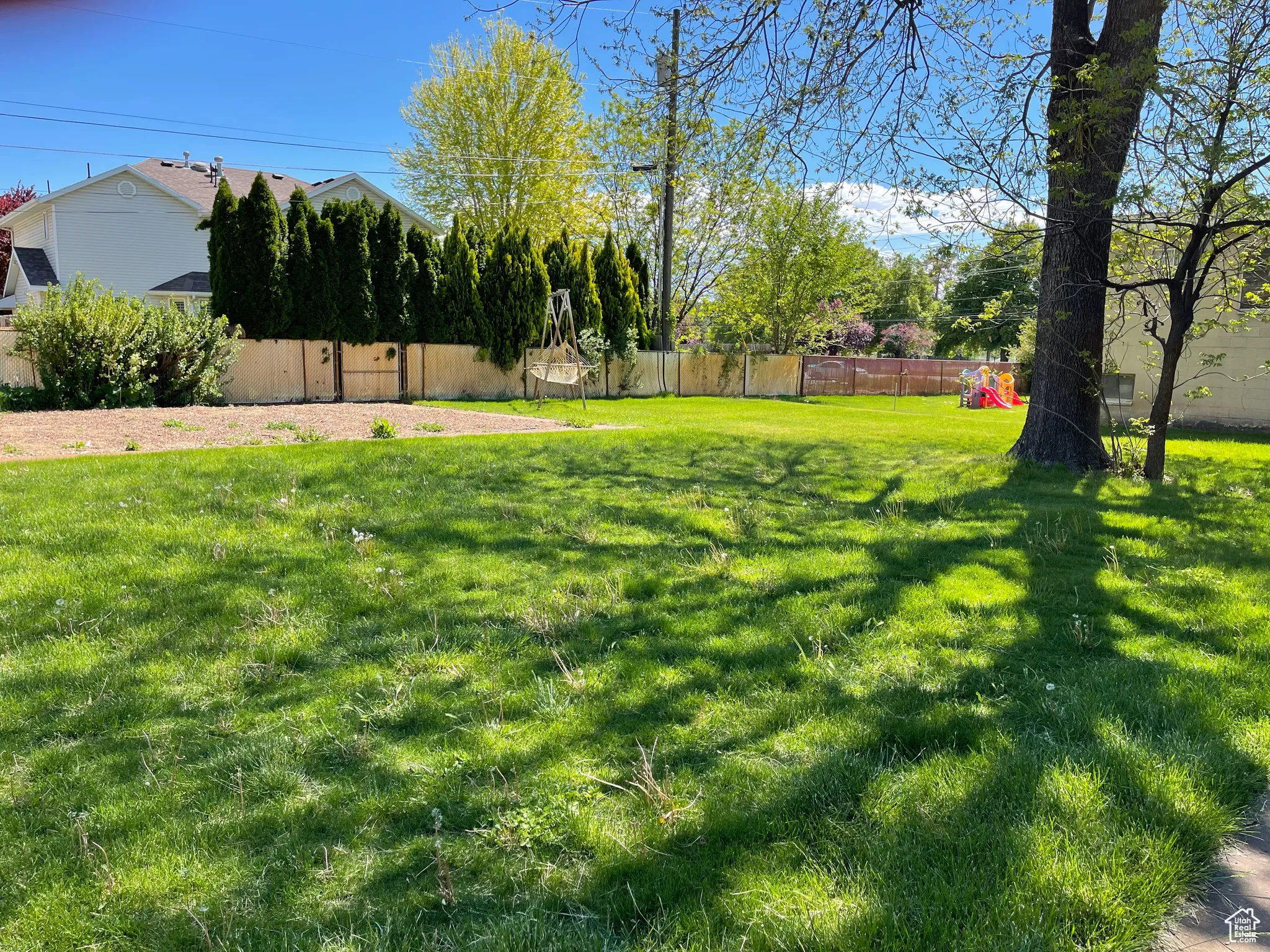 side yard by apartments