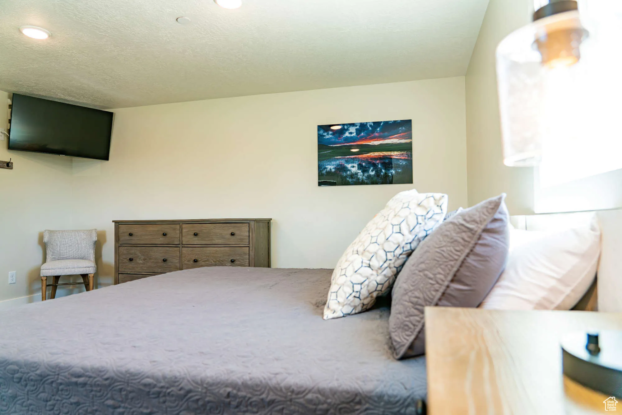 Bedroom featuring recessed lighting