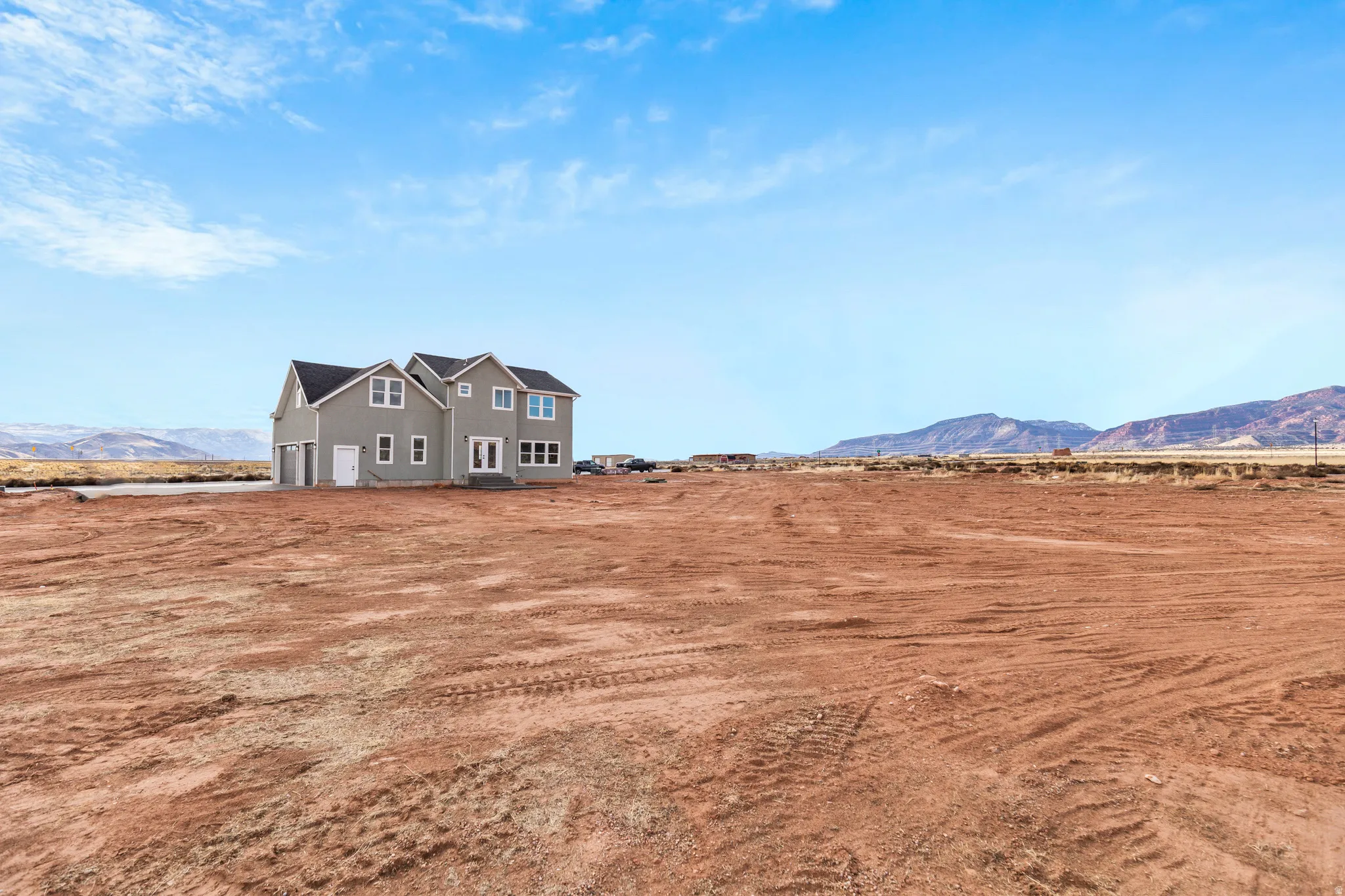 View of yard featuring a mountain view and a view of rural / pastoral area
