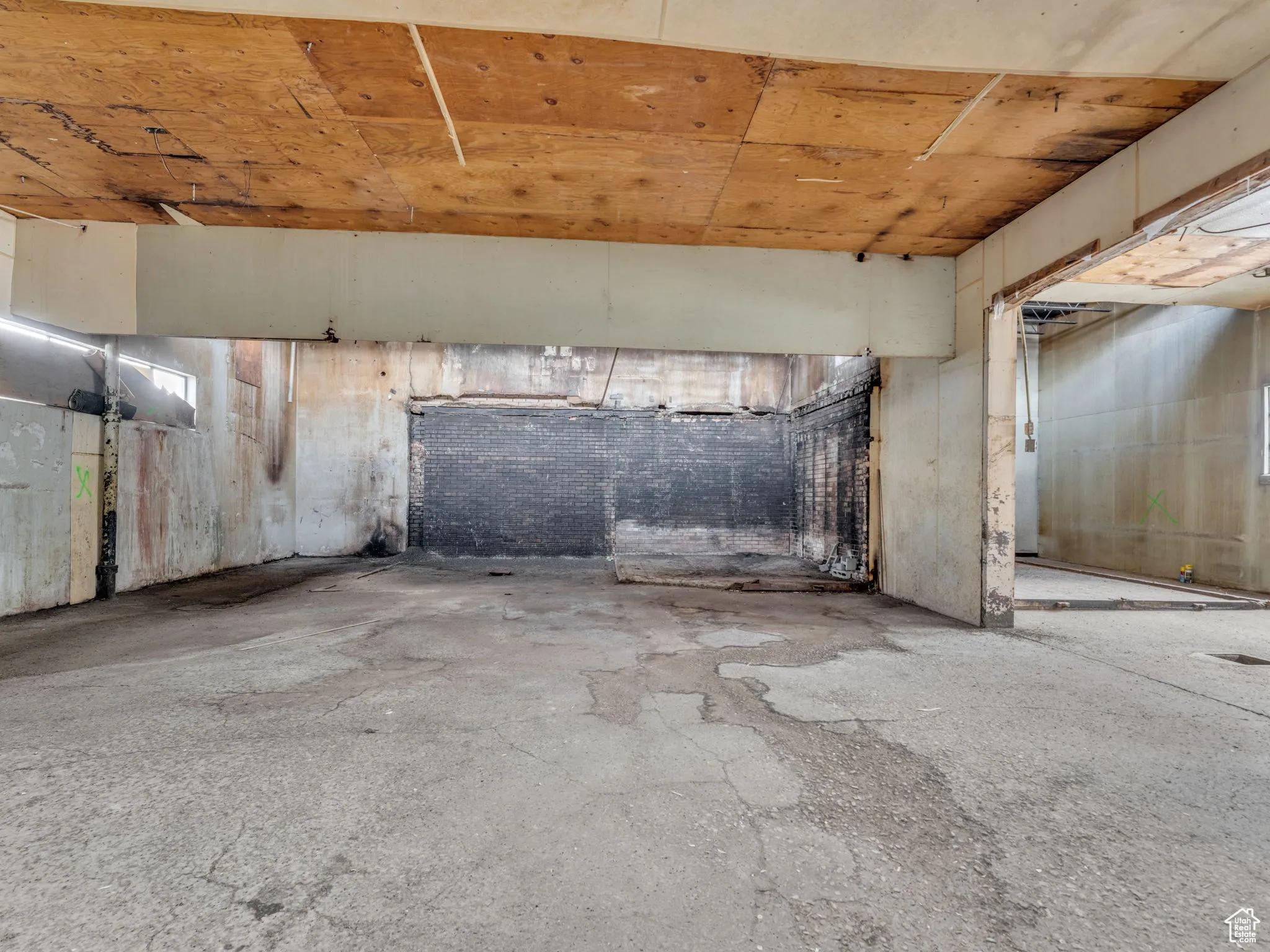 Detailed view of unfinished concrete flooring