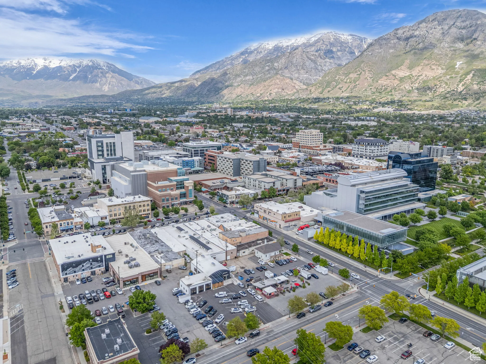 View of urban area with a mountainous background