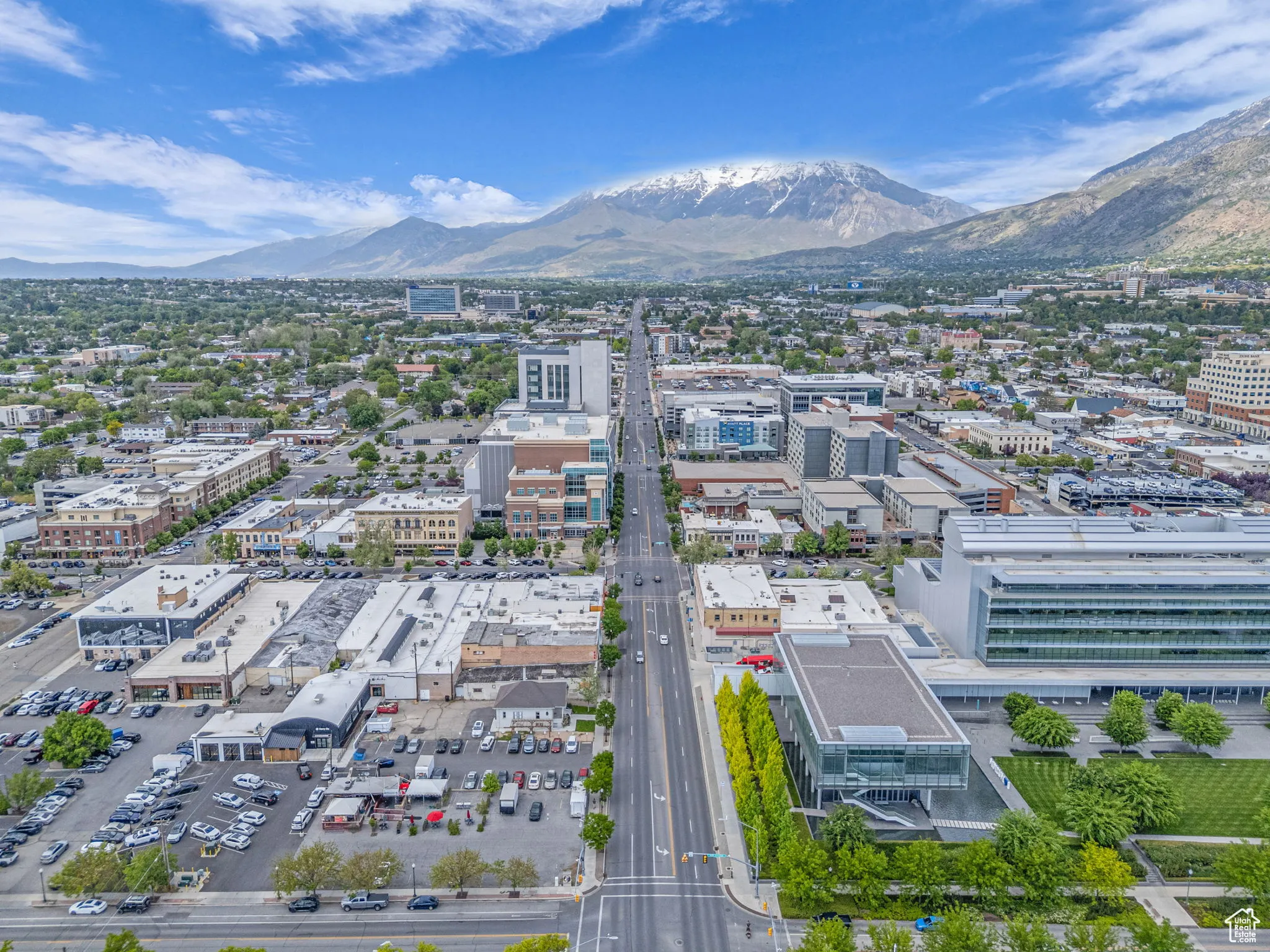 View of urban area with a mountainous background