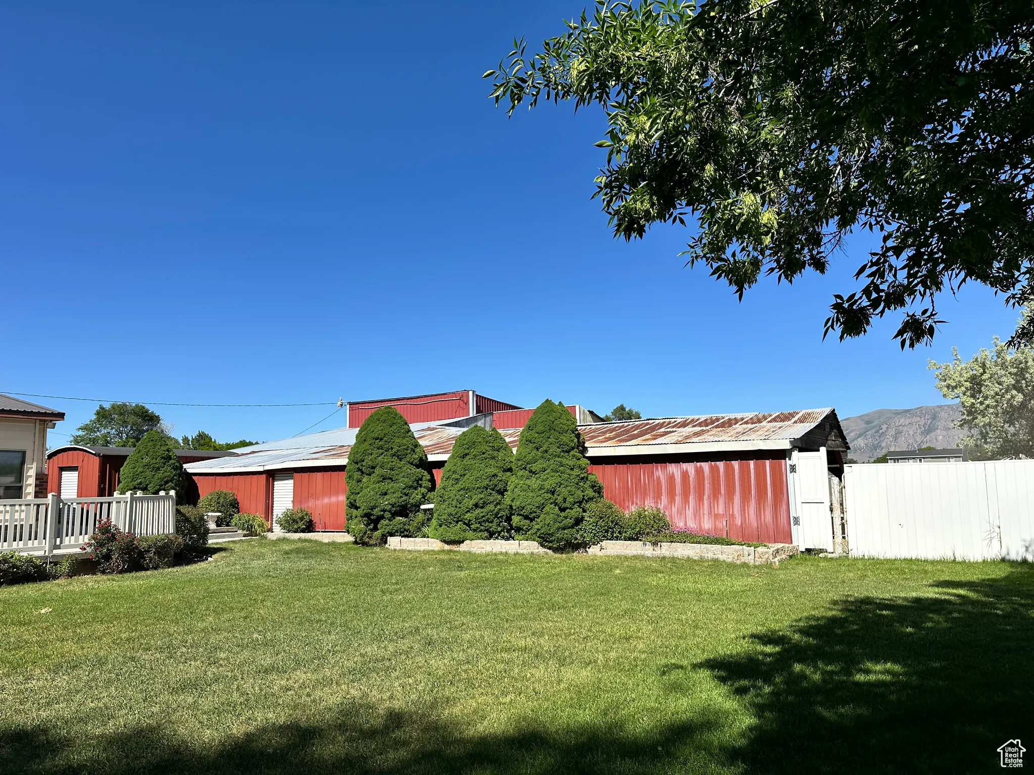 View of yard and Barn.