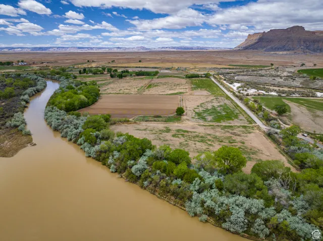 2610 N Long St, Green River, Utah 84525