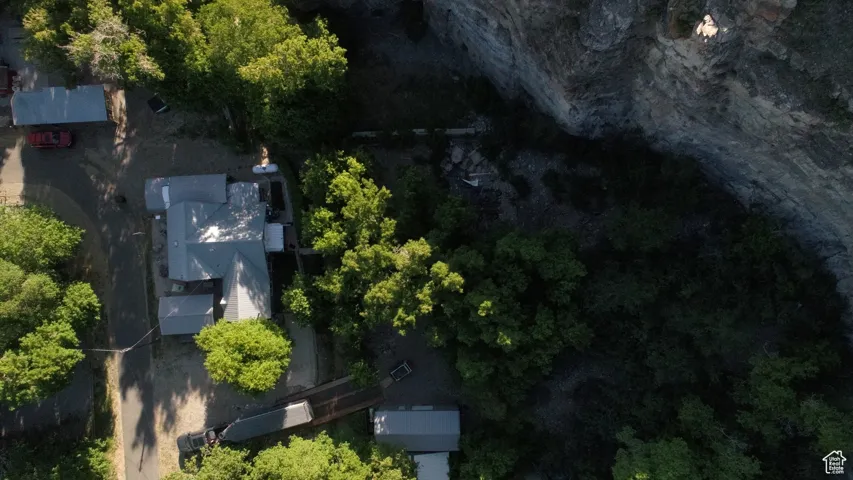 Aerial overview of property's location