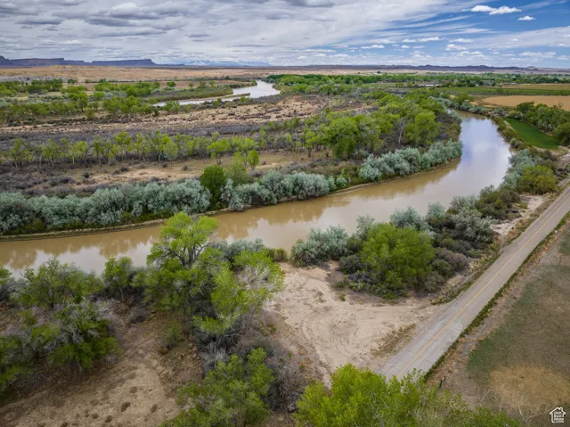 2220 N Long St, Green River, Utah 84525