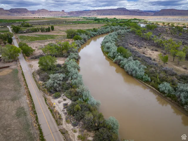 2220 N Long St, Green River, Utah 84525