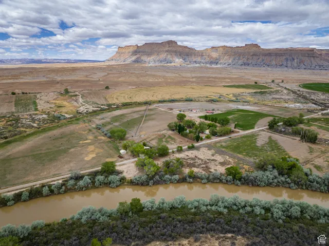2220 N Long St, Green River, Utah 84525