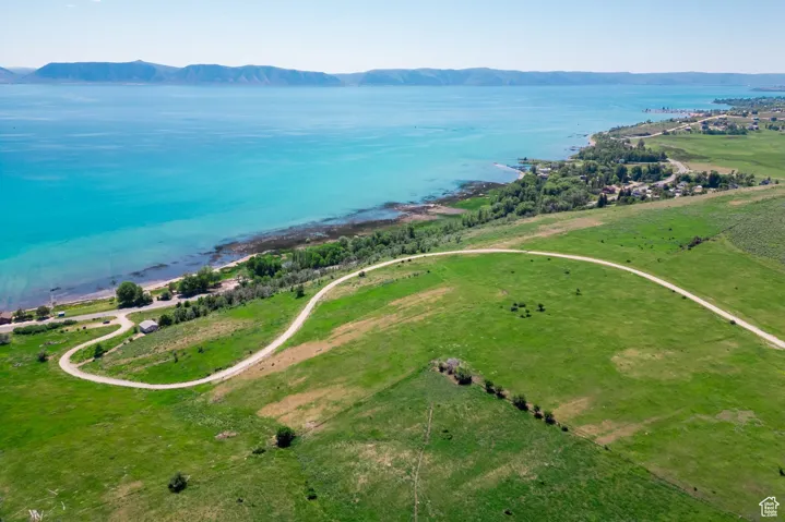 2555 N Bear Lake Blvd, Garden City, Utah 84028