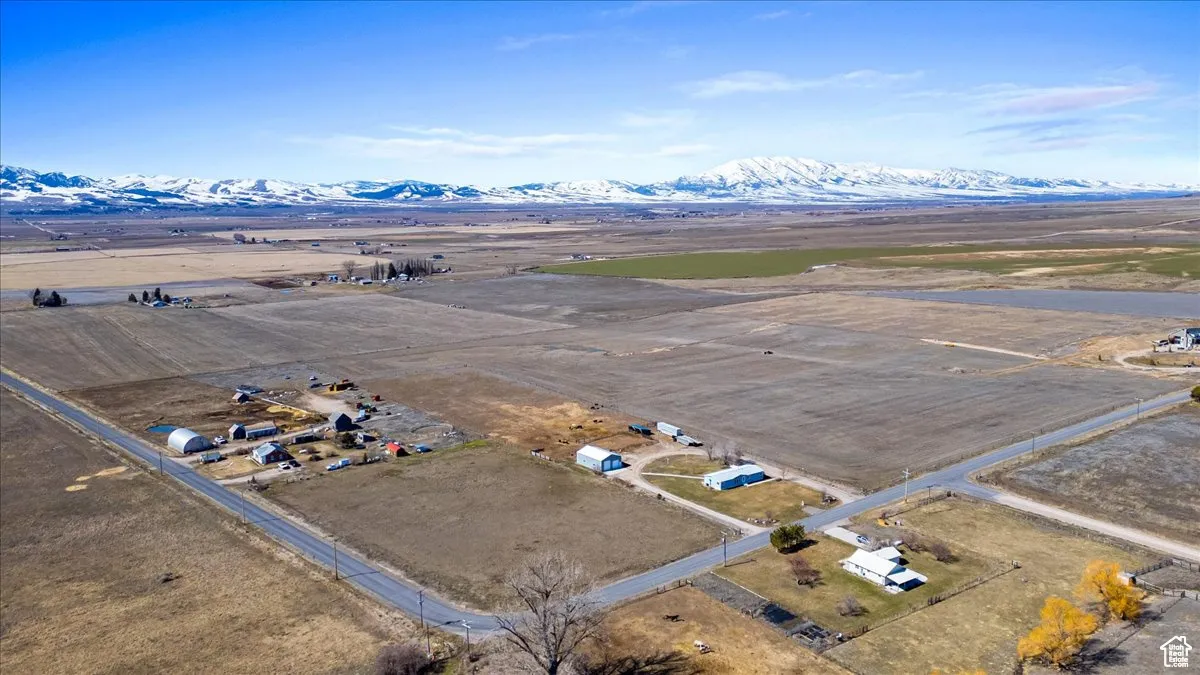 Aerial view of sparsely populated area featuring mountains
