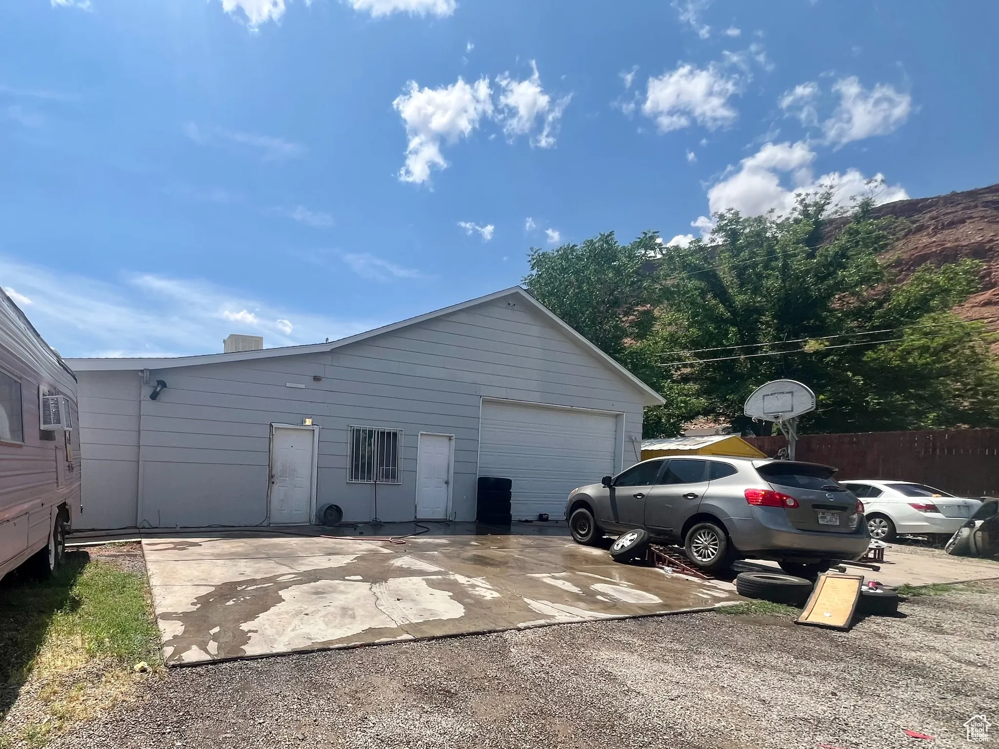Garage/office with potential for ADU