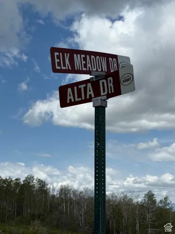 Lot begins North of where Elk Horn meets Alta Drive and heads West.