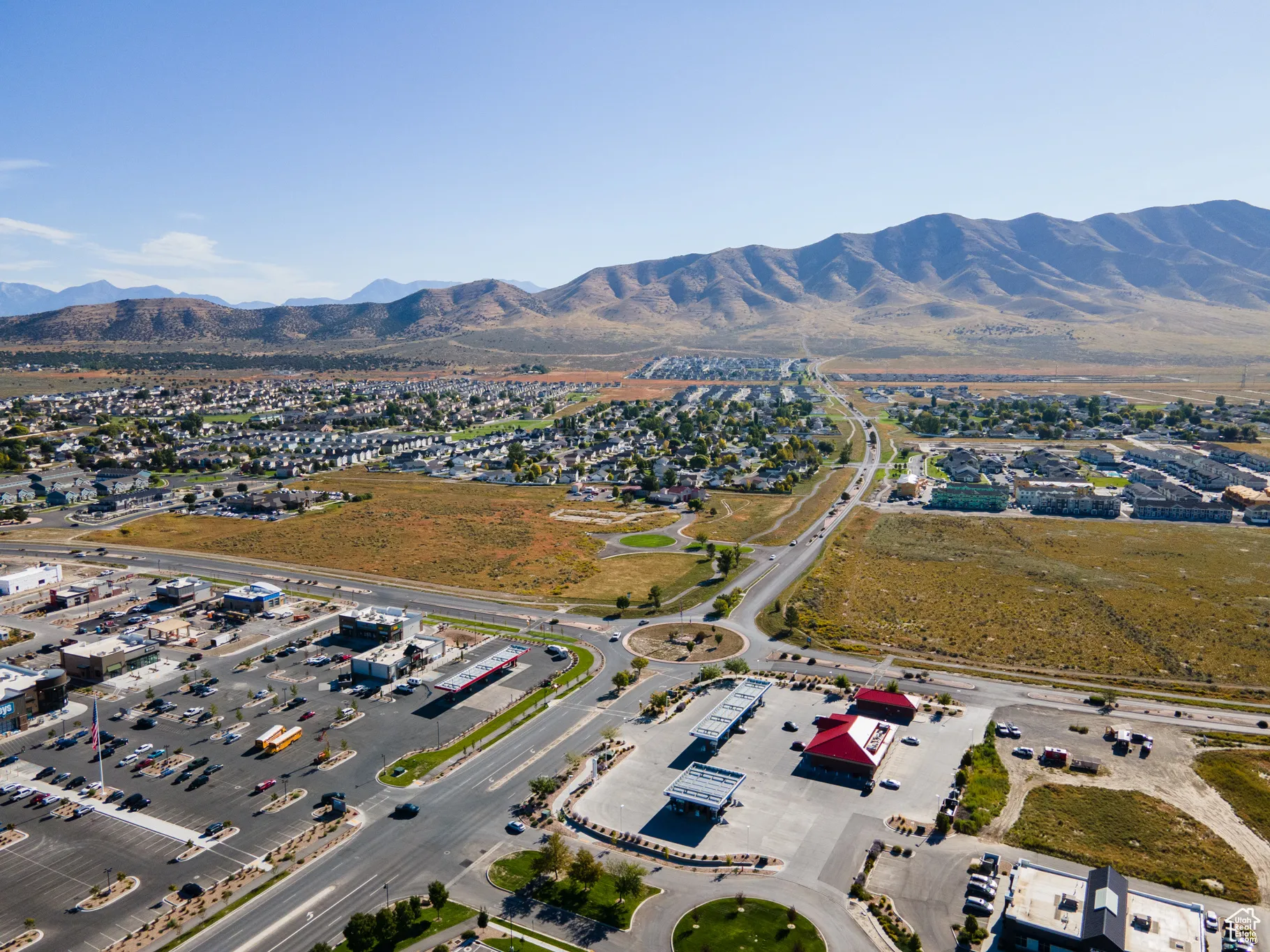View of property location featuring a mountain backdrop