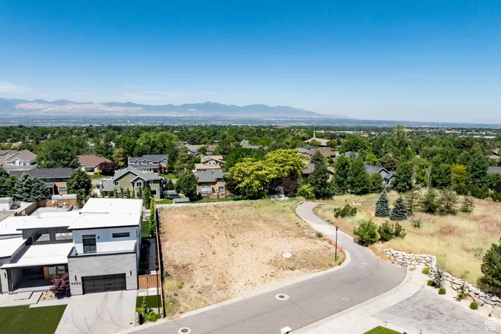 9942 S Altamont Dr, Sandy, Utah 84092
