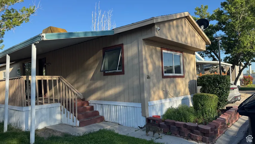 View of side of property