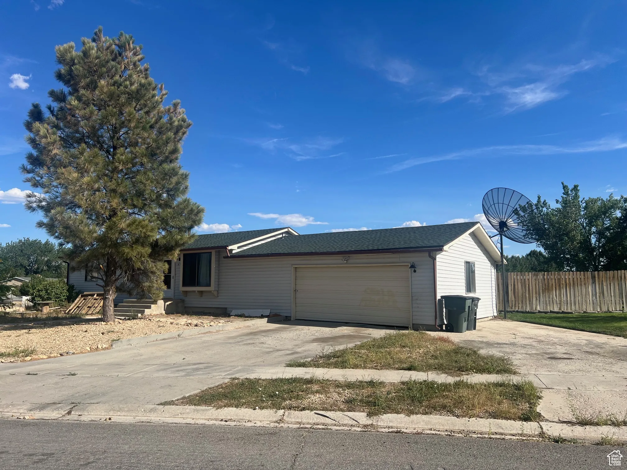 two driveways for extra parking