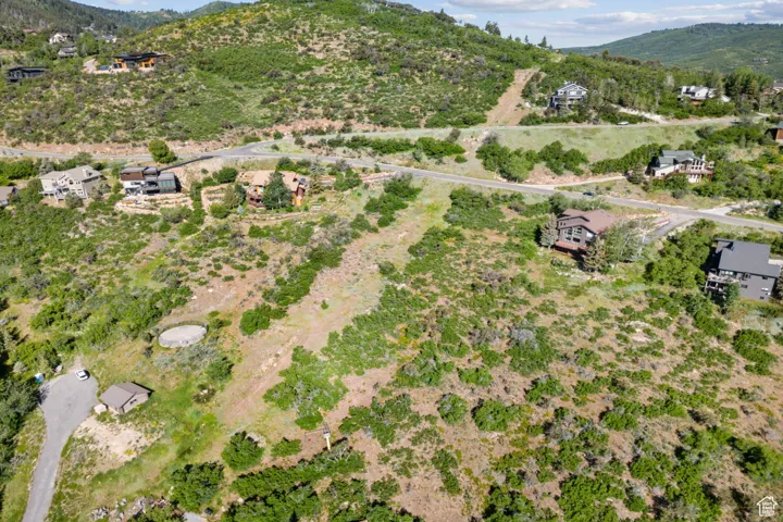 View of property location featuring mountains