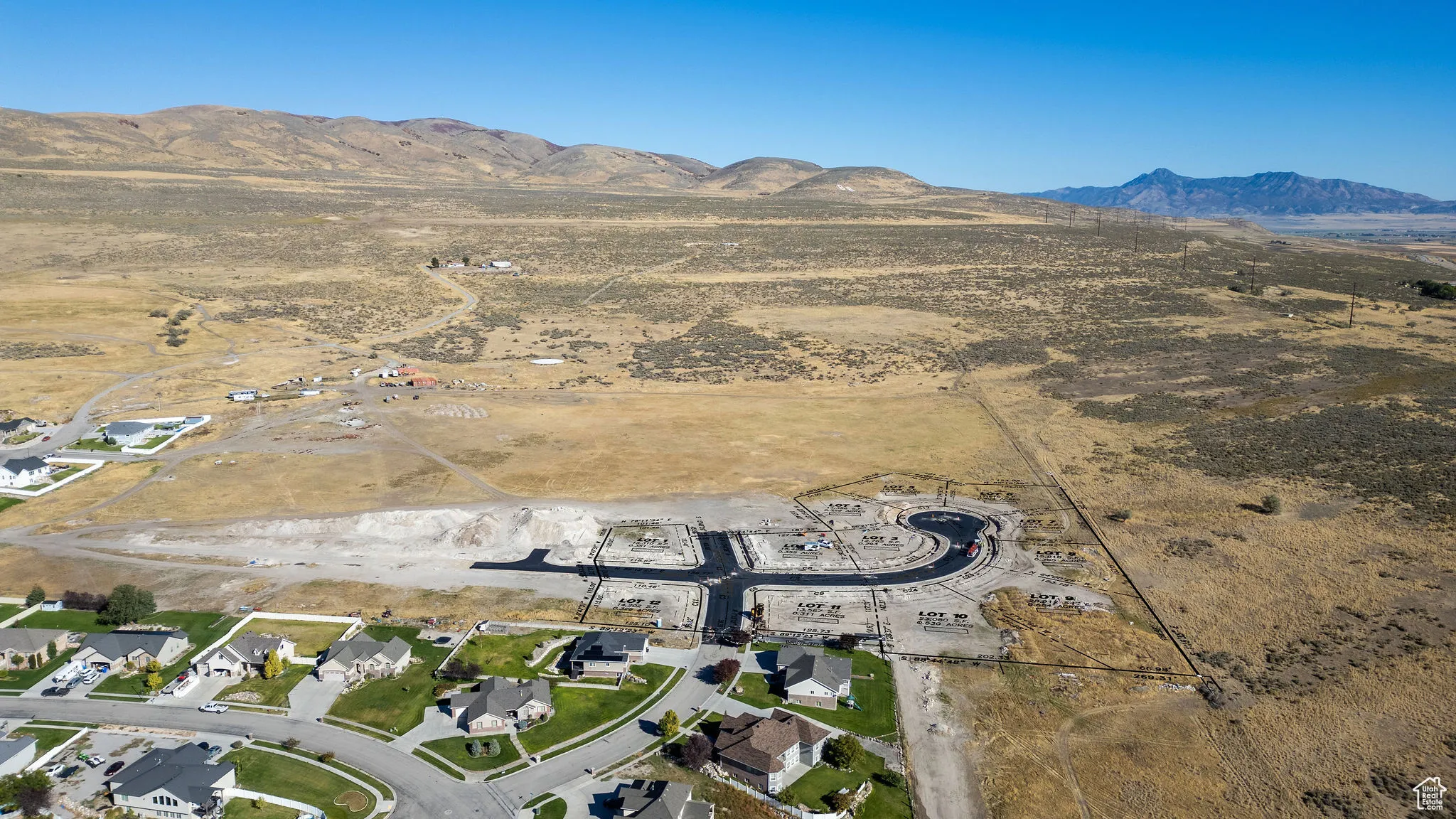 View of property location with a mountainous background and rural landscape