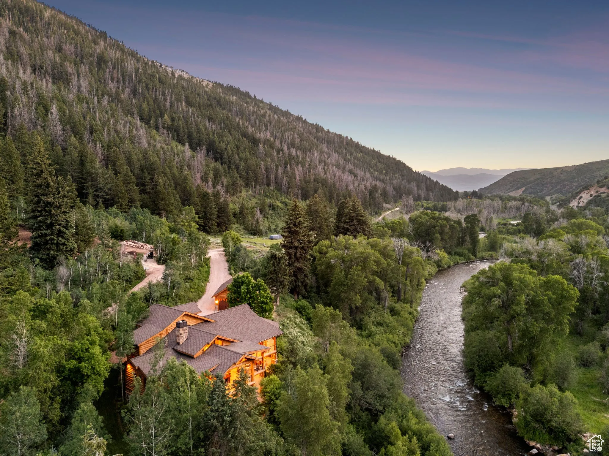 Mountain view with a natural setting