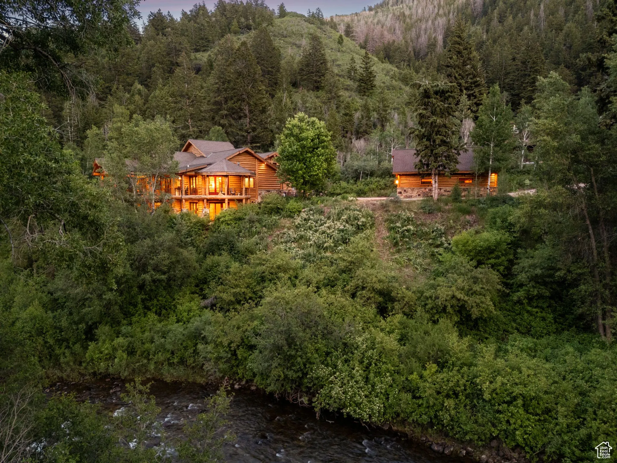 View of yard with a serene view