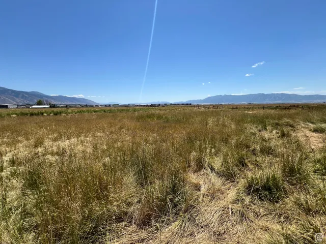 208 W 3600 N, Hyde Park, Utah 84318