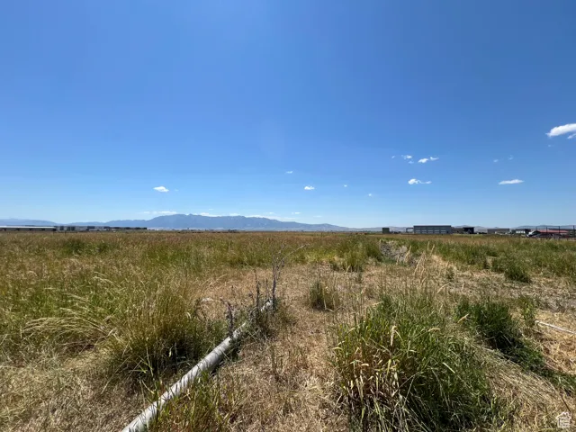 208 W 3600 N, Hyde Park, Utah 84318
