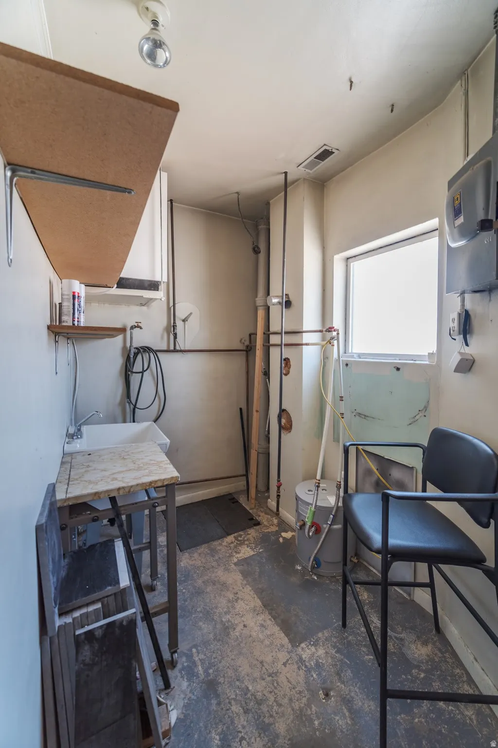 Miscellaneous room featuring a sink