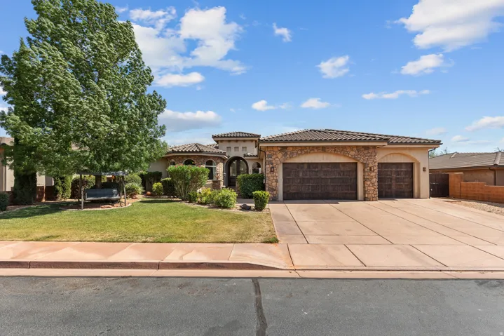 480 W Tonapah Way, Ivins, Utah 84738