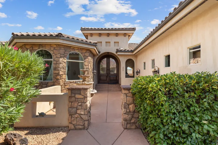 480 W Tonapah Way, Ivins, Utah 84738
