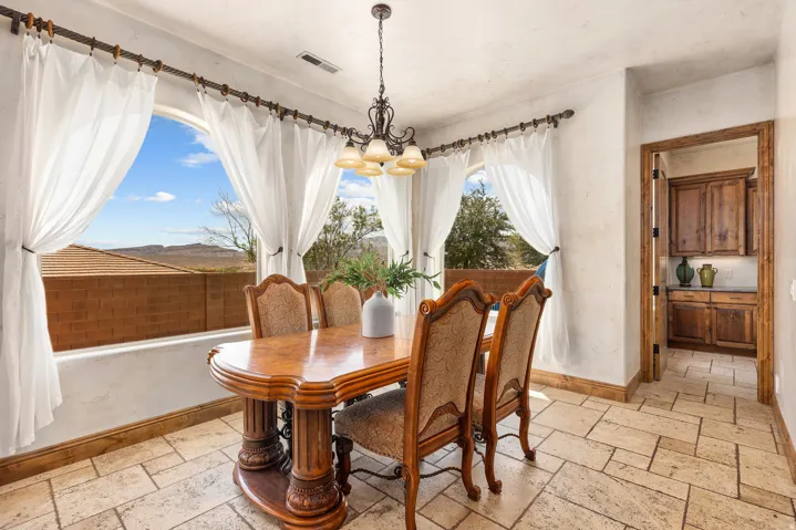 480 W Tonapah Way, Ivins, Utah 84738