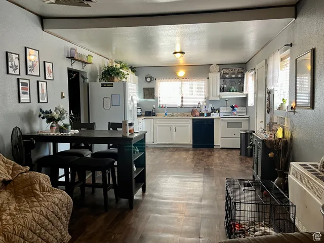 221 E 200 N, Moab, Utah 84532
