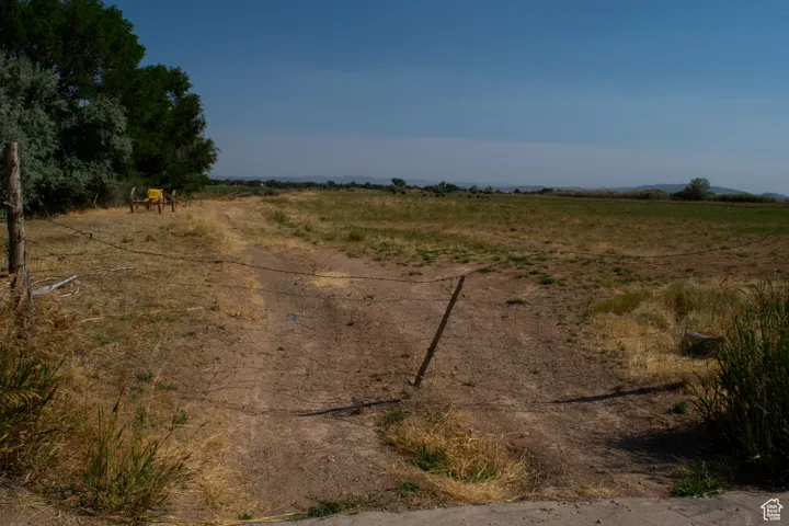 View of local wilderness with rural landscape
