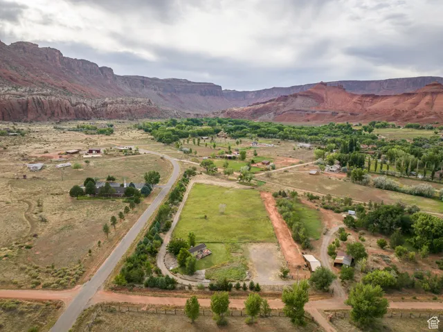 9 Chamisa Ln, Castle Valley, Utah 84532