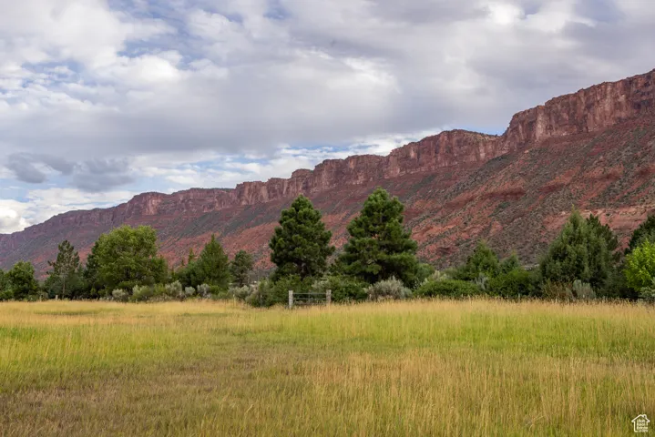9 Chamisa Ln, Castle Valley, Utah 84532